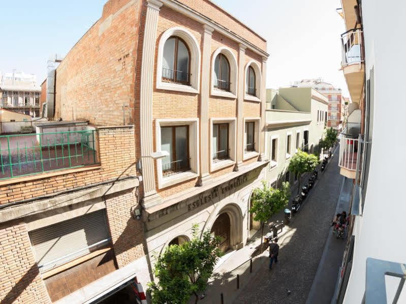 Sant Jordi Hostels Gracia Barcellona Esterno foto