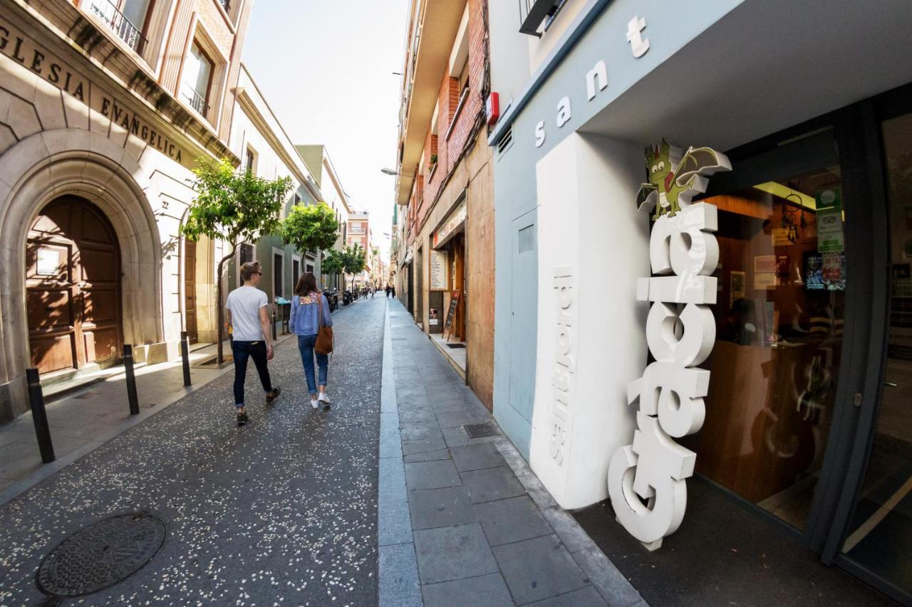 Sant Jordi Hostels Gracia Barcellona Esterno foto